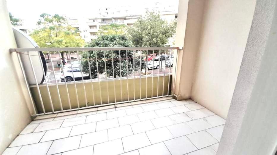 3 Lits Proche Mer, Centre-ville Et Commerces *